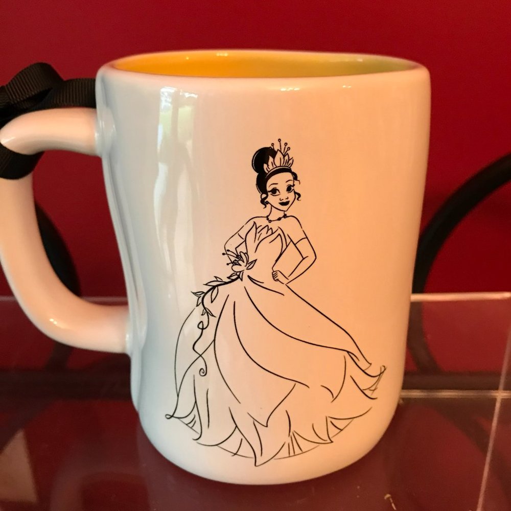 Disney Princess And The Frog Tiana Rae Dunn Princess collection mug NWT